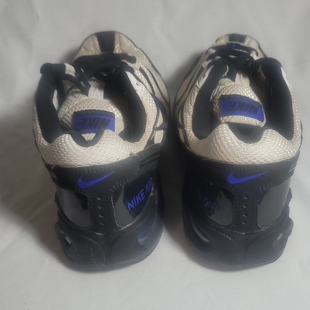 Nike Athletic Shoes - Picture 2 of 3